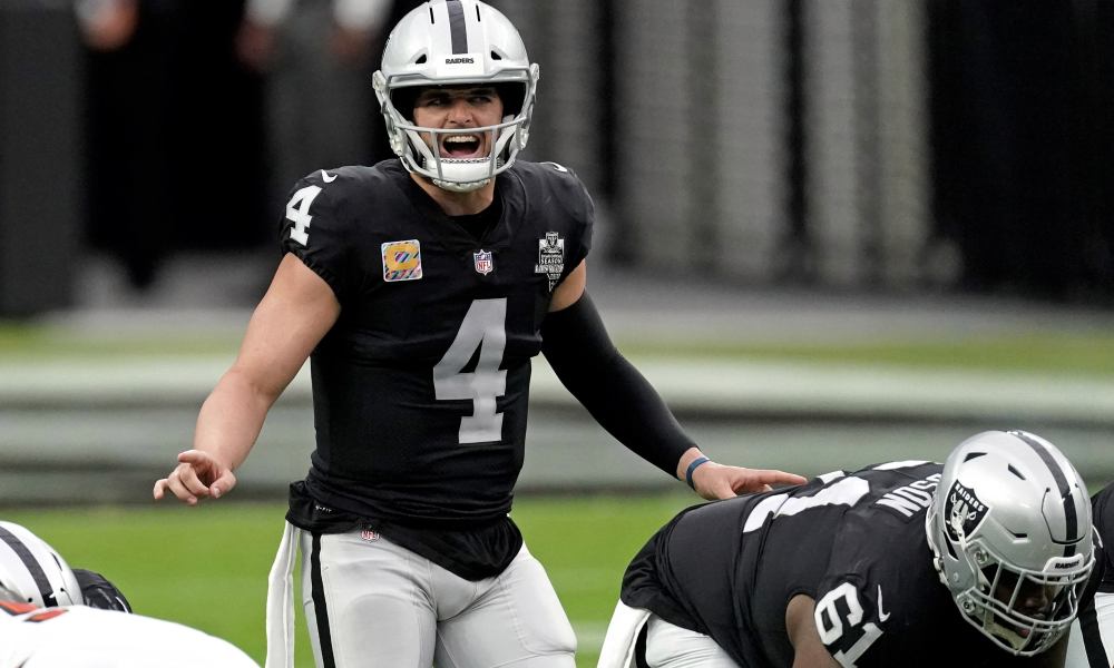 Las Vegas Raiders' first TD at Allegiant in '22 is a quarterback